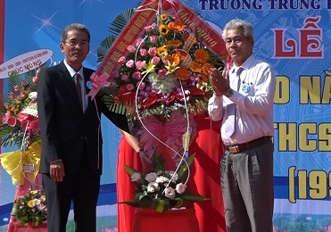 Trường THCS Phan Đình Phùng kỷ niệm 20 năm thành lập